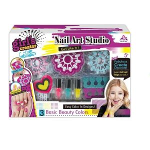 ESTUDIO UÑAS CON 3 PINTAUÑAS