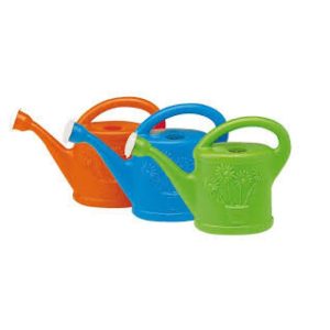 REGADERA 2 LITROS PLASTICO 3 COLORES